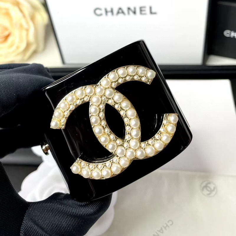 XCB1 Classic Brand Acrylic High -quality Bracelet for women Jewelry
