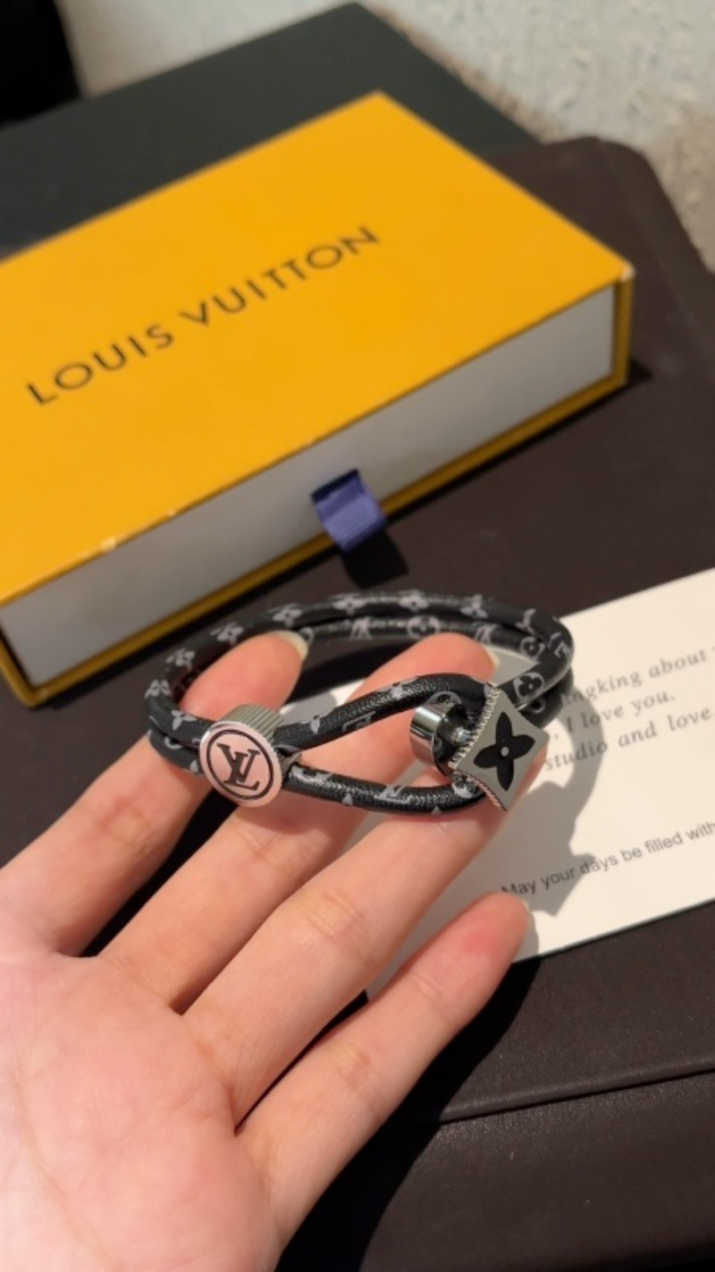 S477 Men's and women's universal titanium steel bracelet jewelry