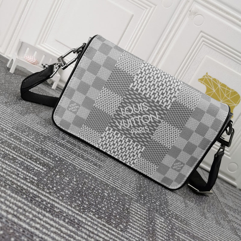 LLP84 Men Leather Bag 23.5 x 14.0 x 5.0CM high quality