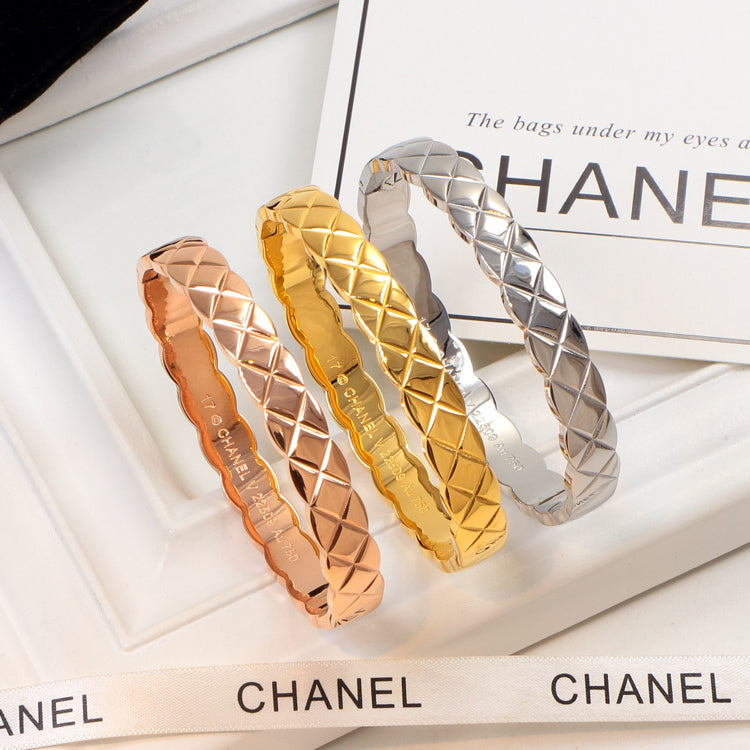 CHB24 Exquisite mesh stainless steel gold-plated jewelry CH bracelet Jewelry