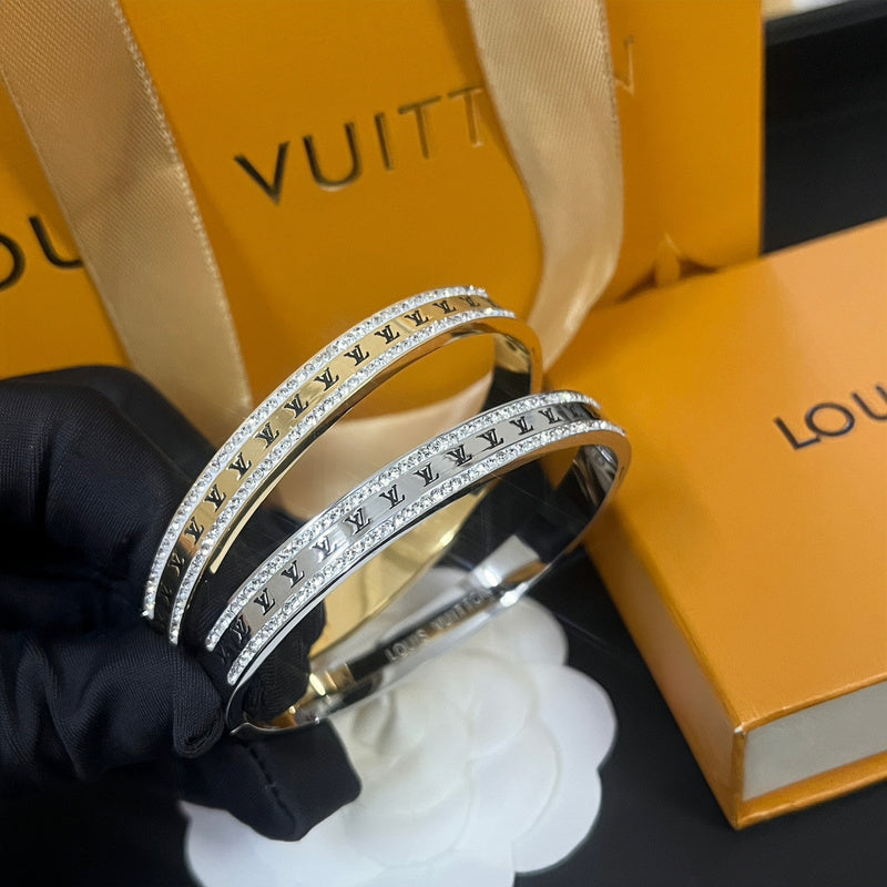 S374 Women's fashion 18K titanium steel bracelet Jewelry