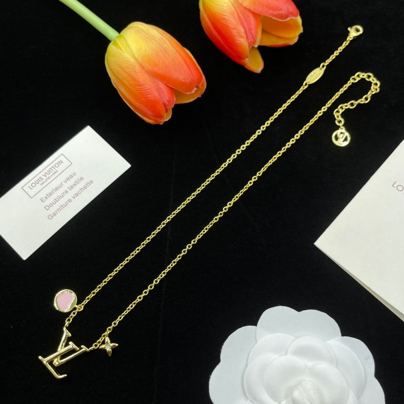LVN030 Women's letter necklace jewelry
