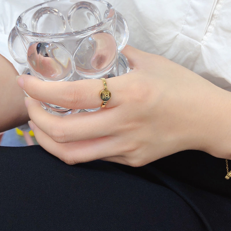 CR040 Fashion classic ring size:6. 7.8 Jewelry