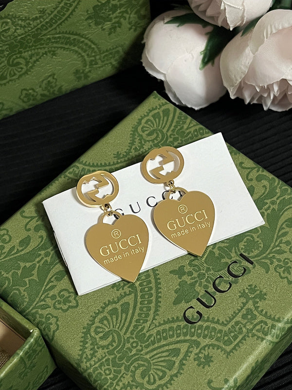A992 Women's fashion heart-shaped stud earrings jewelry