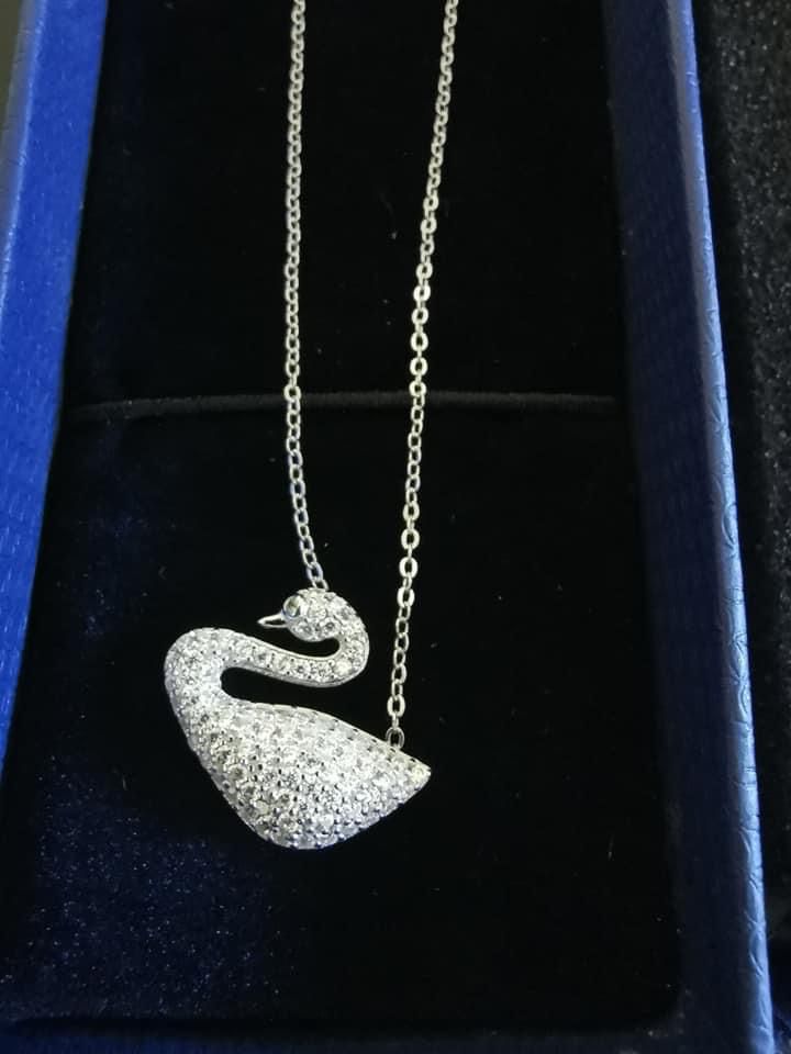 SKN1 Classic White Swan Diamond Necklace with White Copper 18K White Gold Plated
