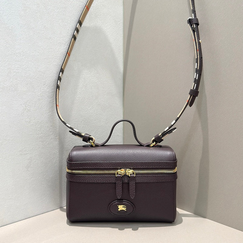 LBP18 Bag 19.5-8-15CM Shoulder bag