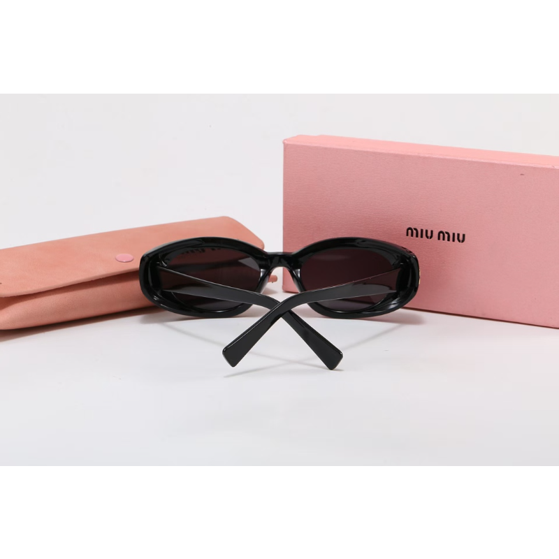88971   Sunglasses with box