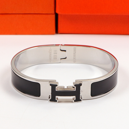 HB3 Classic stainless steel bracelet with H logo, high-quality jewelry