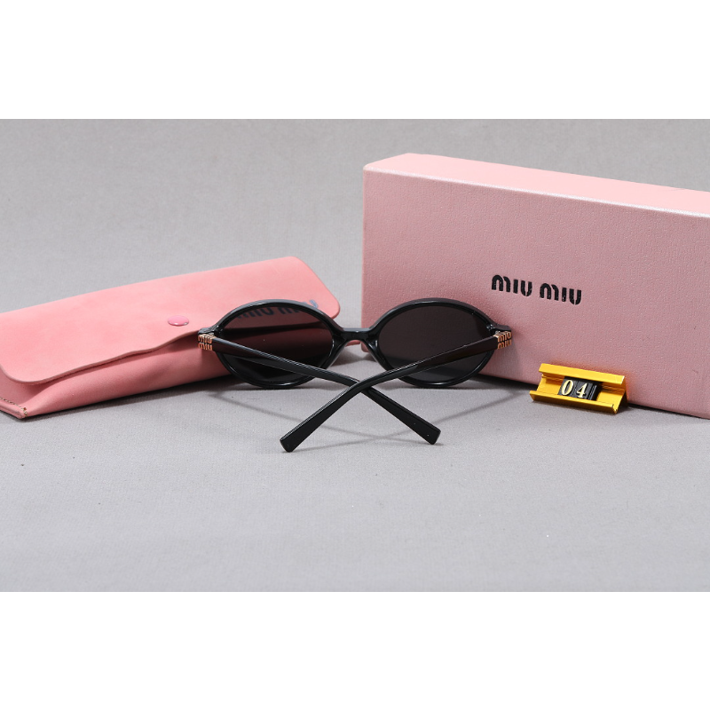 04  Sunglasses with box