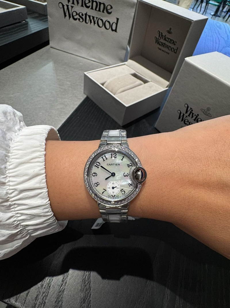 CW24   New Simple and Exquisite 33mm Quartz Watch
