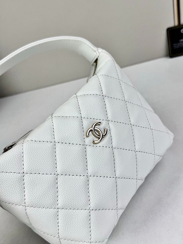 LCP131  Bag 19-6-12cm Shoulder bag