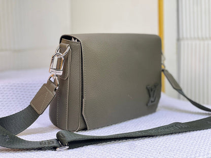 LLP90 Leather Bag 22-16.5-7CM Shoulder  for women and men Bags