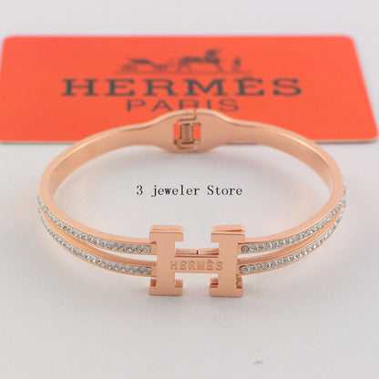 HB42  316L steel and crystal with 18K gold plated  Jewelry
