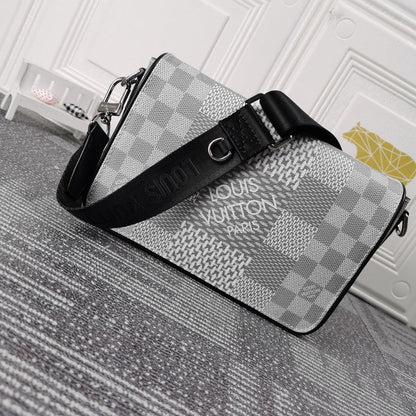 LLP84  Men Leather Bag 23.5 x 14.0 x 5.0CM high quality