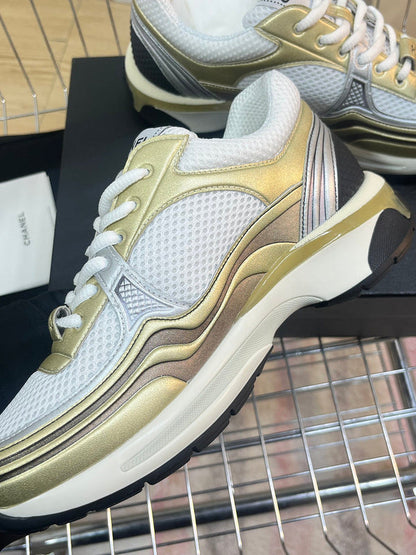 XRCS1 size 35-41 lady size  genuine leather sports shoes with packaging