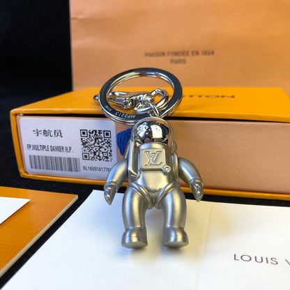LKE13 Fashion  astronaut keychain popular accessories