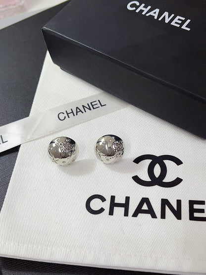 A1078    Women's new fashion stud earrings jewelry