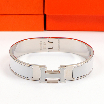 HB3 Classic stainless steel bracelet with H logo, high-quality jewelry