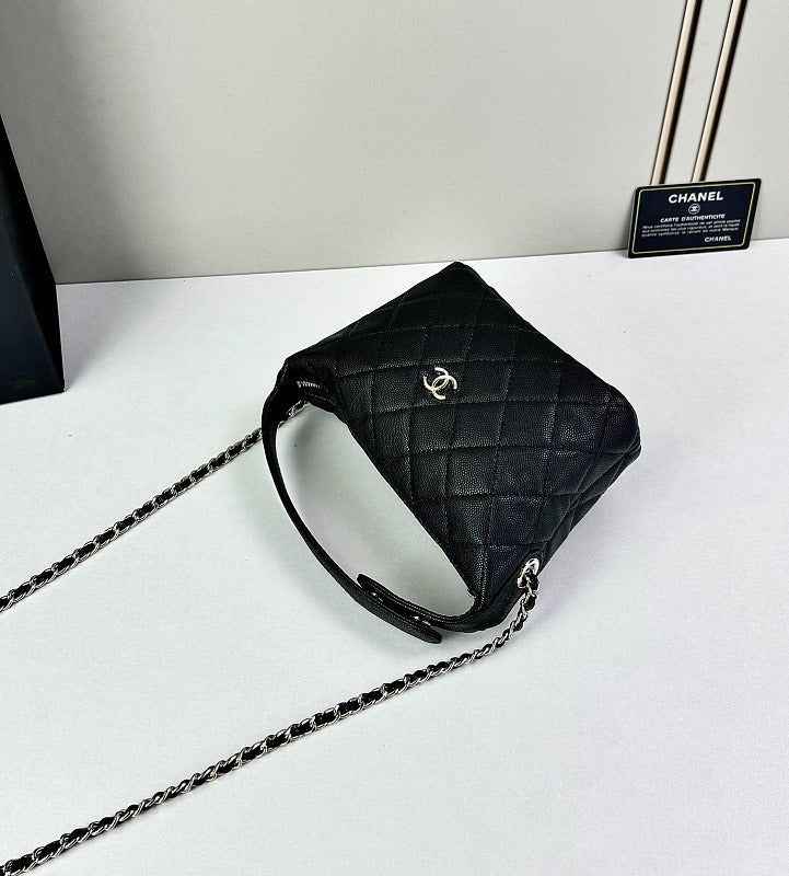 LCP131  Bag 19-6-12cm Shoulder bag