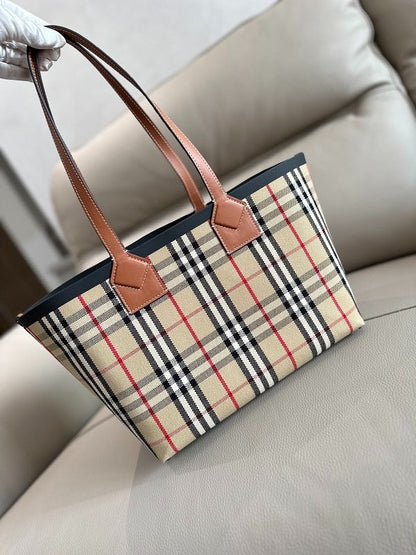 LBP19 bag 30-16-24CM Hand bag