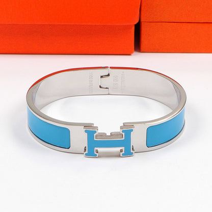 HB3 Classic stainless steel bracelet with H logo, high-quality jewelry