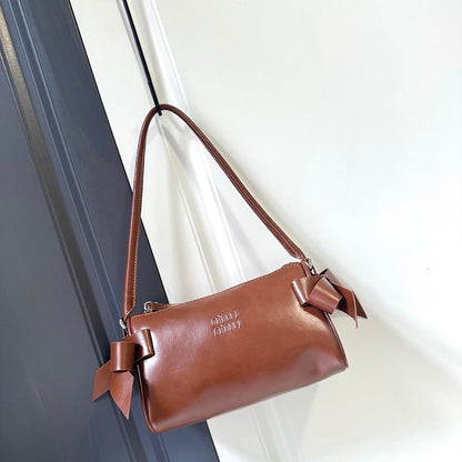 LMP28 bag 22-13-6cm Hand bag
